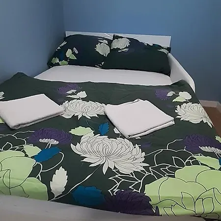 Apartman Ostrowskiego 19 *